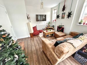 Lounge- click for photo gallery